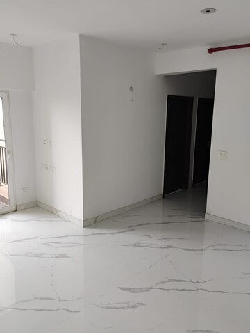 Room in 4 BHK Apartment at Ace Divino, Sector 1 Greater Noida – for Rent