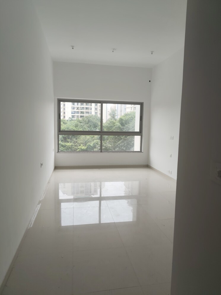 Room, unnathi-woods-phase-3 2 Bedroom 750 Sq.Ft. Apartment In Ghodbunder Road Thane 9698138