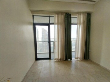 Room in 4 BHK Apartment at Omkar 1973, Worli – for Rent