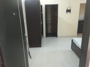 Room in 2 BHK Independent House at Sector 14 – for Rent