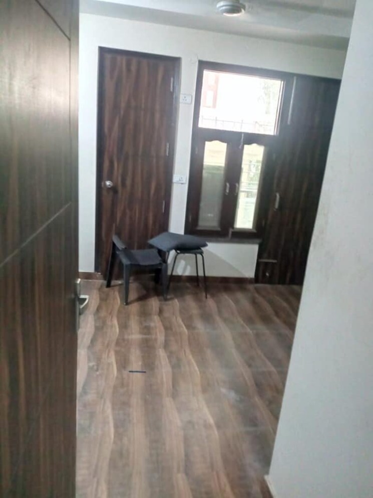 Room, sector 14 2 Bedroom 1624 Sq.Ft. Independent House In Sector 14 Gurgaon 9698204