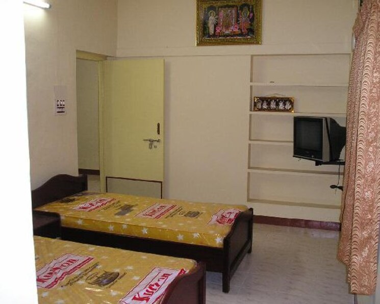 Bedroom, sector 14 2 Bedroom 1624 Sq.Ft. Independent House In Sector 14 Gurgaon 9698204