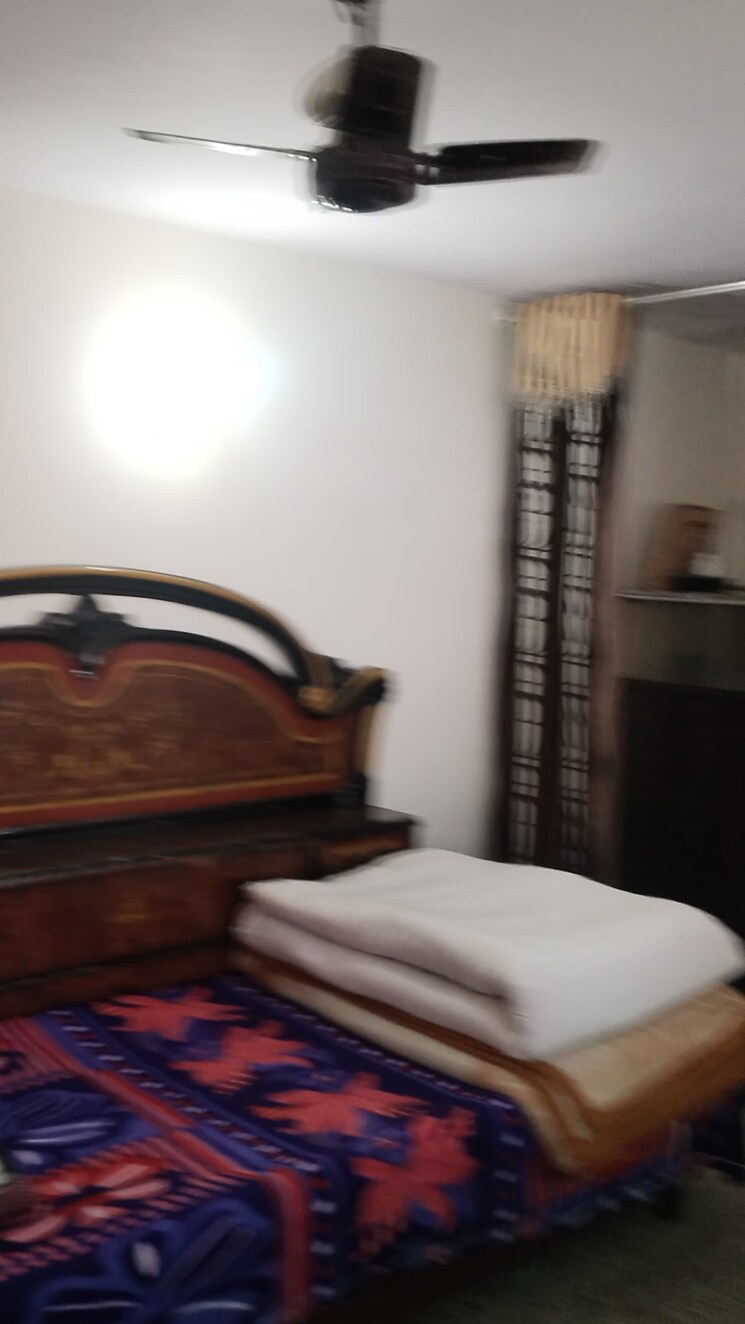 undefined, savitri nagar 1 RK 150 Sq.Ft. Builder Floor In Savitri Nagar Delhi 9698233