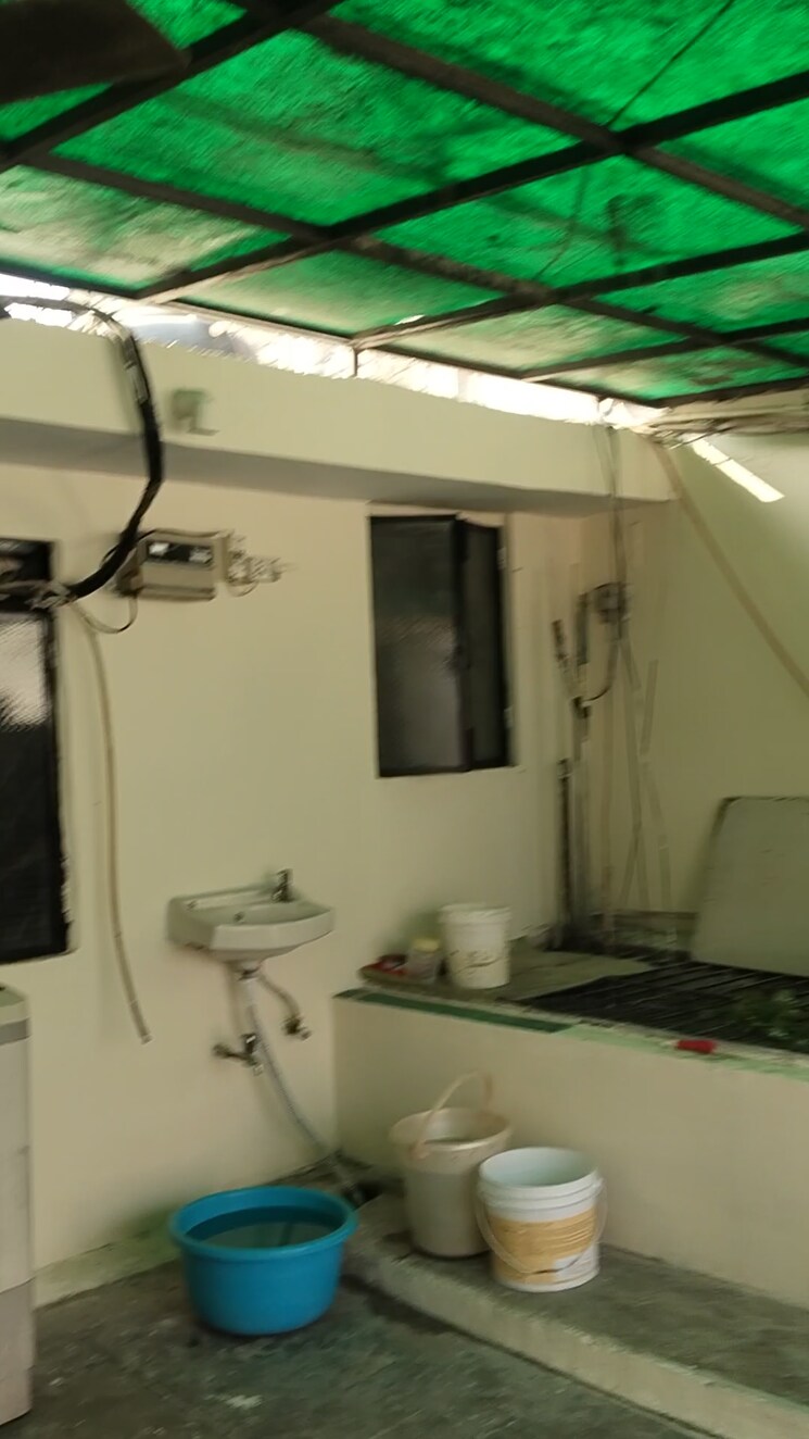 Team Area, savitri nagar 1 RK 150 Sq.Ft. Builder Floor In Savitri Nagar Delhi 9698233