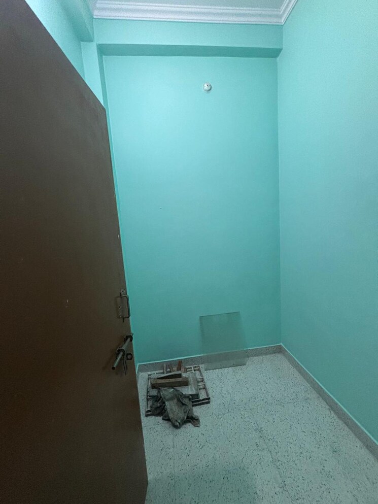 undefined, gomti nagar 3 Bedroom 1800 Sq.Ft. Independent House In Gomti Nagar Lucknow 9698254