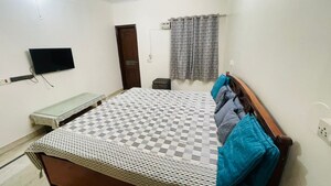 2 BHK Independent House For Rent in Sector 14