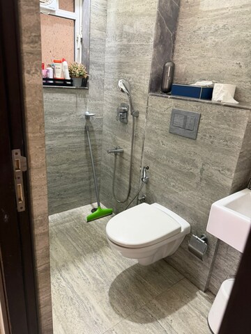 Bathroom in 1.5 BHK Apartment at Raheja Ridgewood, Goregaon East – for Rent