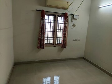 Bedroom in 2 BHK Apartment at Pallikaranai – for Sale