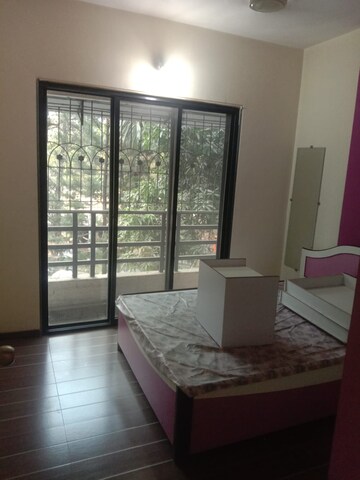 Room in 2 BHK Apartment at Yash Platinum, Kharghar – for Sale