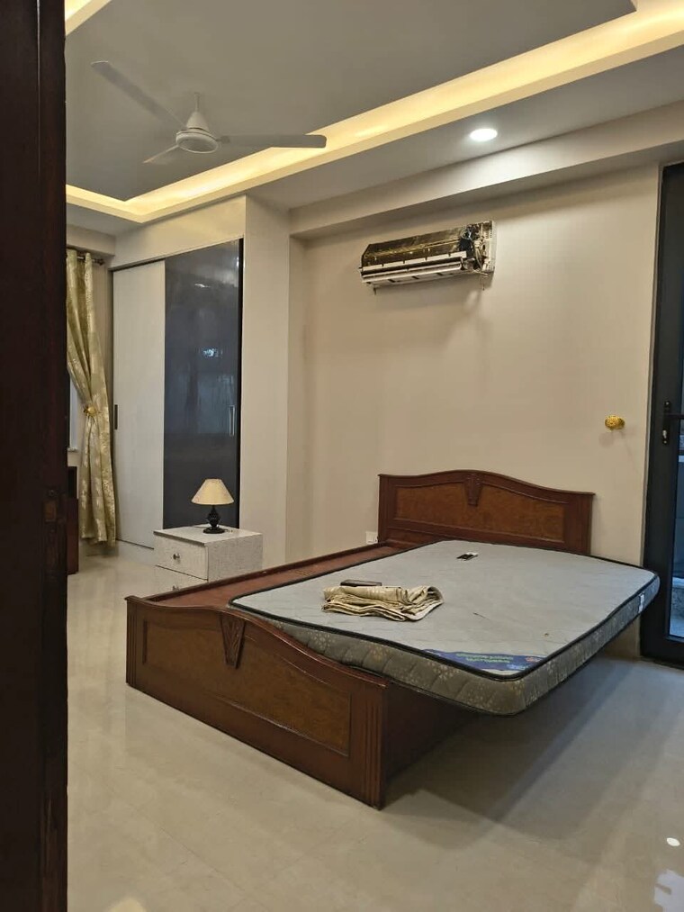 Bedroom, saket 4 Bedroom 1500 Sq.Ft. Apartment In Saket Delhi 9698362