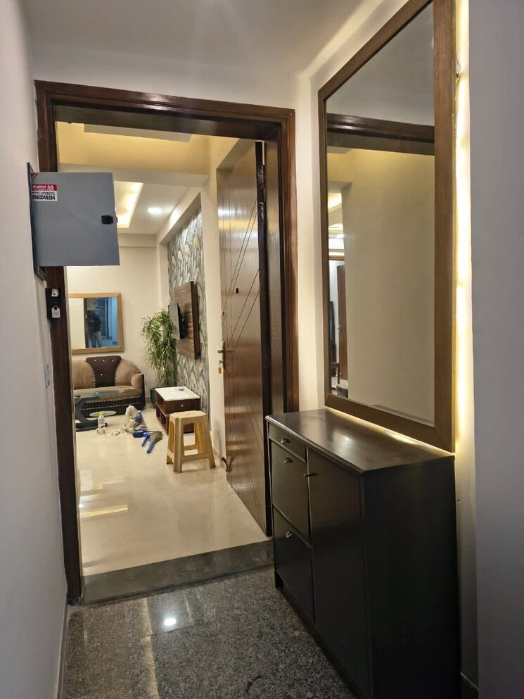 Living Room, saket 4 Bedroom 1500 Sq.Ft. Apartment In Saket Delhi 9698362