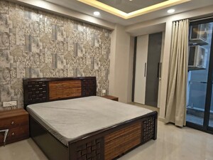 Bedroom in 4 BHK Apartment at Saket – for Rent
