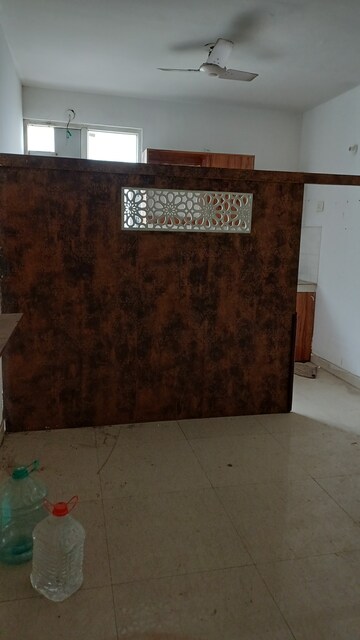 2 BHK Apartment For Rent in Tulip Lemon, Sector 69