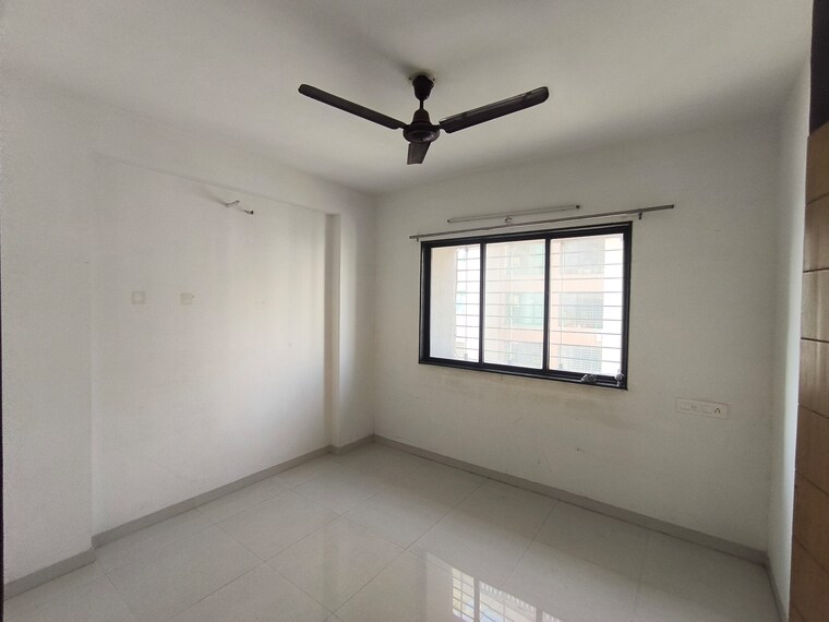 Room, jahangirabad 3 Bedroom 1609 Sq.Ft. Apartment In Jahangirabad Surat 9698309