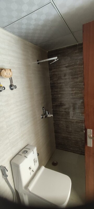 Master Bedroom in 2.5 BHK Apartment at UPAVP Ganga Yamuna And Hindon Enclave, Pratap Vihar – for Rent