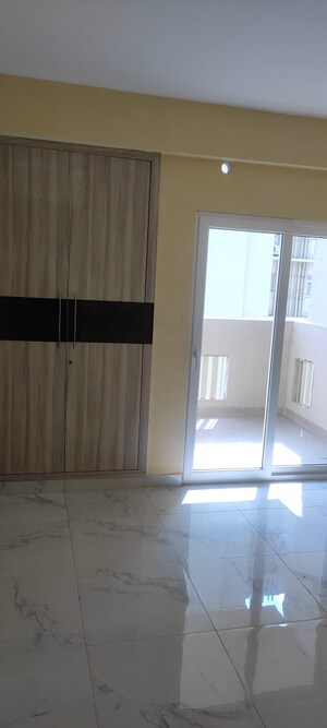 2.5 BHK Apartment For Rent in UPAVP Ganga Yamuna And Hindon Enclave, Pratap Vihar