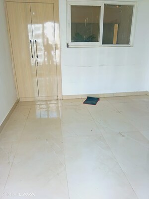 Room in 2 BHK Apartment at Ace Divino, Sector 1 Greater Noida – for Rent