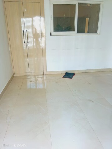 Room in 2 BHK Apartment at Ace Divino, Sector 1 Greater Noida – for Rent