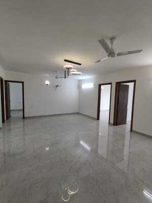 Room in 4 BHK Apartment at Uninav Bliss, Raj Nagar Extension – for Rent