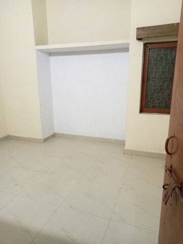 Room in 2 BHK Builder Floor at Indira Nagar – for Rent