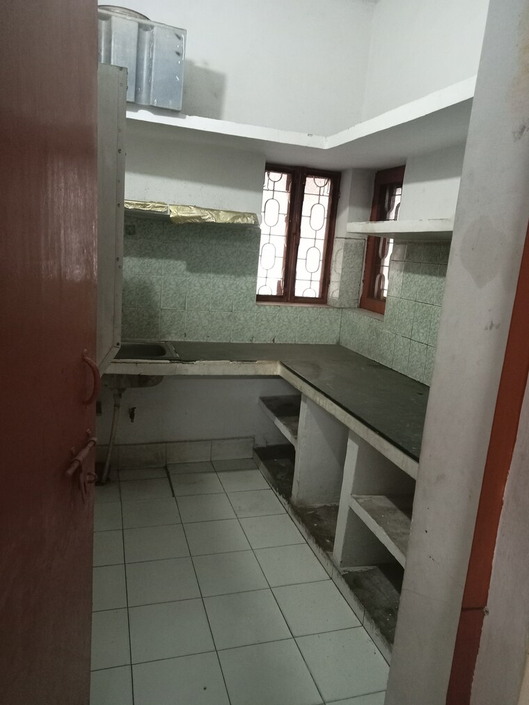 Kitchen, indira nagar 2 Bedroom 1800 Sq.Ft. Builder Floor In Indira Nagar Lucknow 9698401