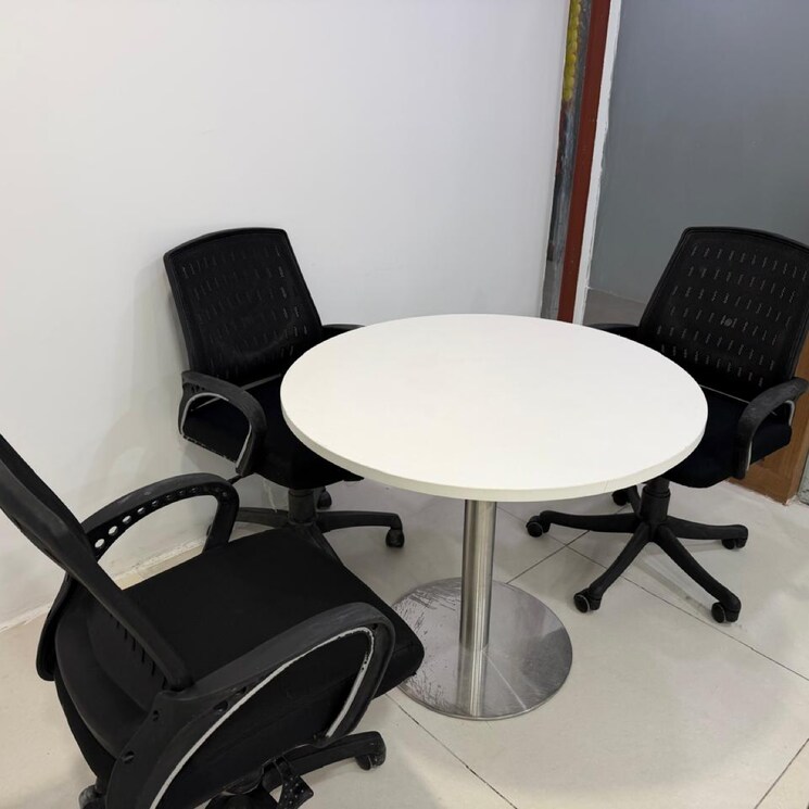 Team Area, jmd-megapolis Commercial Office Space 2800 Sq.Ft. In Tikri Gurgaon 9698393