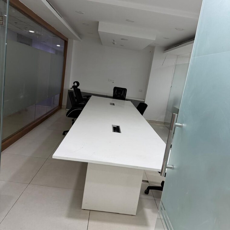 Team Area, jmd-megapolis Commercial Office Space 2800 Sq.Ft. In Tikri Gurgaon 9698393