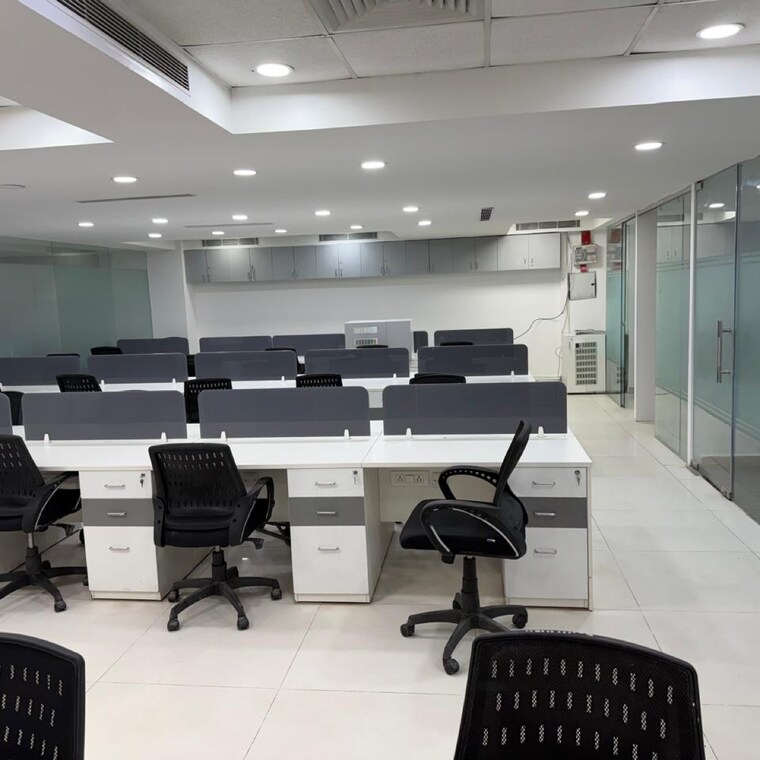 Team Area, jmd-megapolis Commercial Office Space 2800 Sq.Ft. In Tikri Gurgaon 9698393