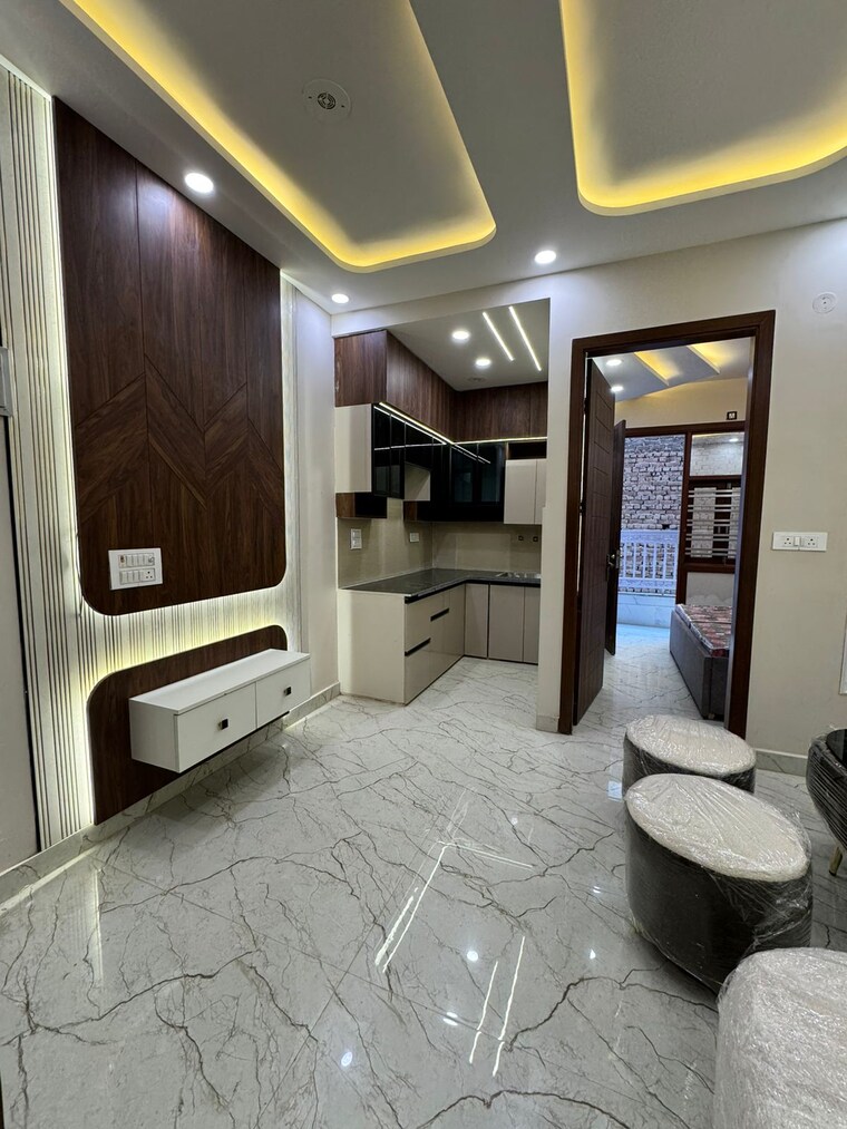 Living Room, dwarka mor 2 Bedroom 60 Sq.Yd. Builder Floor In Dwarka Mor Delhi 9698408