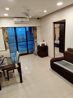 2 BHK Apartment For Rent in Nisha Residency, Goregaon West