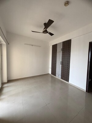 Room in 3.5 BHK Apartment at Godrej Palm Retreat, Sector 150 – for Sale