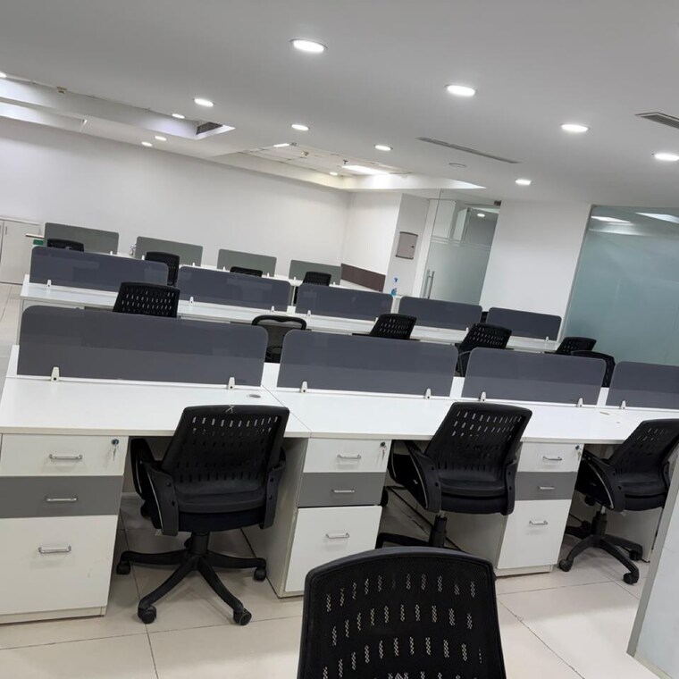 Team Area, jmd-megapolis Commercial Office Space 2000 Sq.Ft. In Tikri Gurgaon 9698421