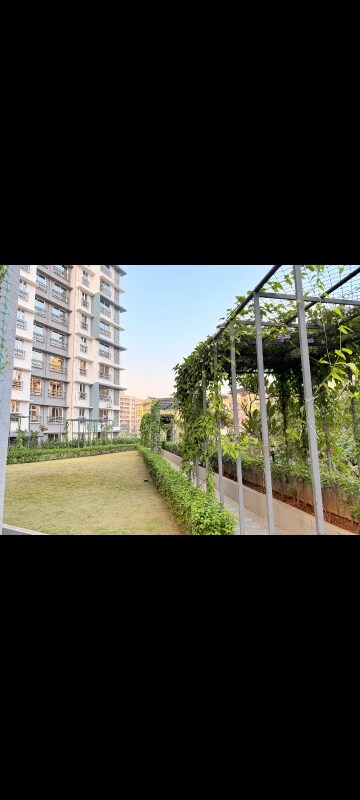 2 BHK Apartment For Rent in Pramanik Walchand Paradise, Mira Road