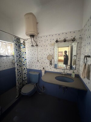 Master Bedroom in 3 BHK Apartment at Hauz Khas – for Sale