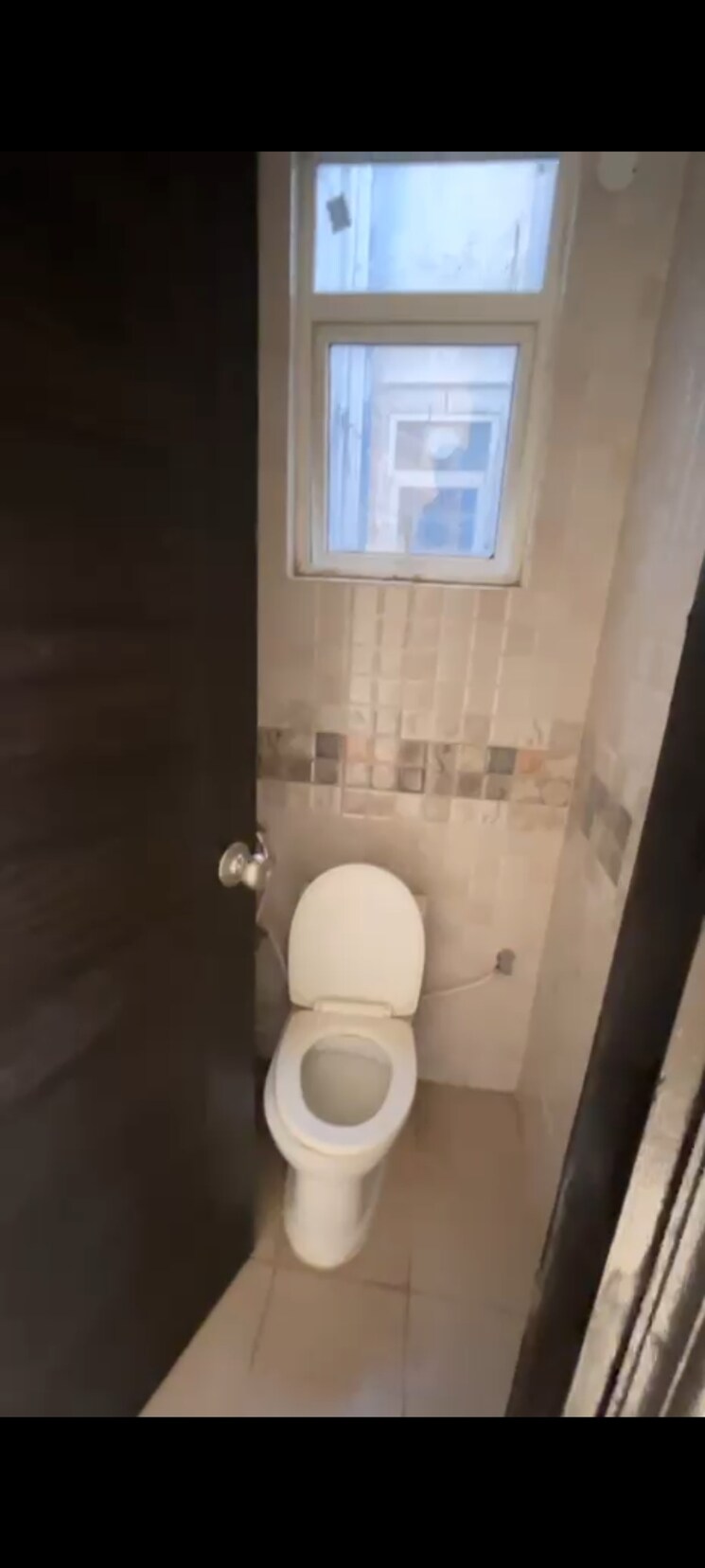 Bathroom, signature-global-park 3 Bedroom 1081 Sq.Ft. Apartment In Sohna Sector 36 Gurgaon 9698426