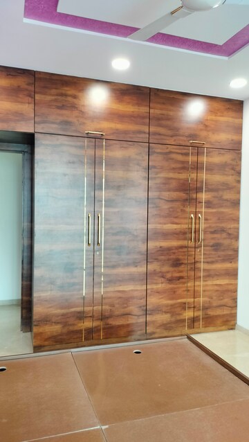 Bedroom in 3 BHK Apartment at Oberoi Exquisite Goregaon, Goregaon East – for Rent