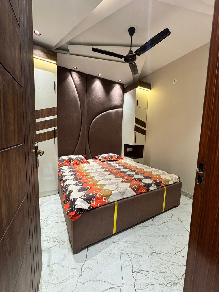 Bedroom, dwarka mor 3 Bedroom 85 Sq.Yd. Builder Floor In Dwarka Mor Delhi 9698428