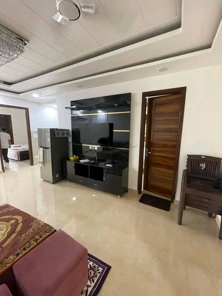 Living Room, chattarpur 3 Bedroom 1300 Sq.Ft. Builder Floor In Chattarpur Delhi 9698457