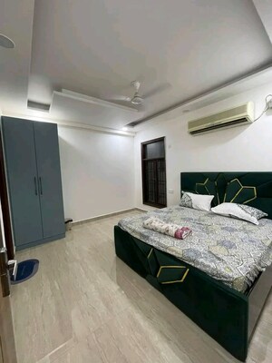 Bedroom in 3 BHK Builder Floor at Chattarpur – for Rent