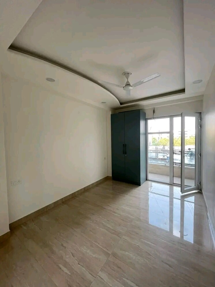 Room, chattarpur 3 Bedroom 1300 Sq.Ft. Builder Floor In Chattarpur Delhi 9698457