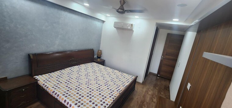 Bedroom, sector 57 3 Bedroom 2200 Sq.Ft. Builder Floor In Sector 57 Gurgaon 9698449