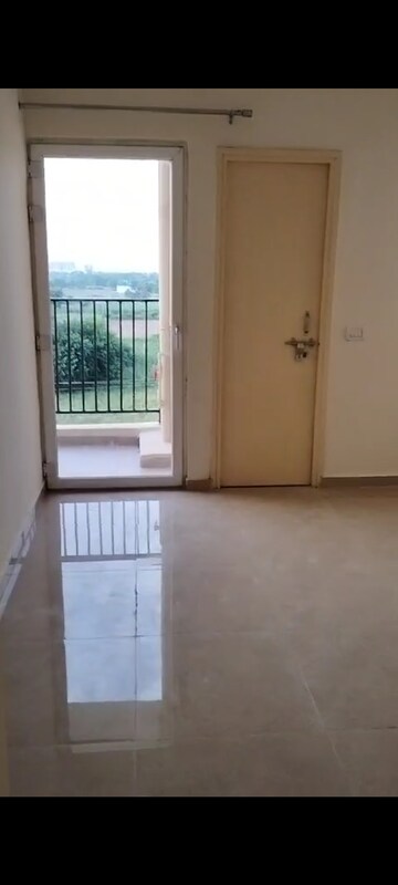 Room in 3 BHK Apartment at Signature Global Park, Sohna Sector 36 – for Sale