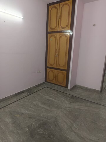 Room in 3 BHK Independent House at Spring Field, Sector 31 – for Rent