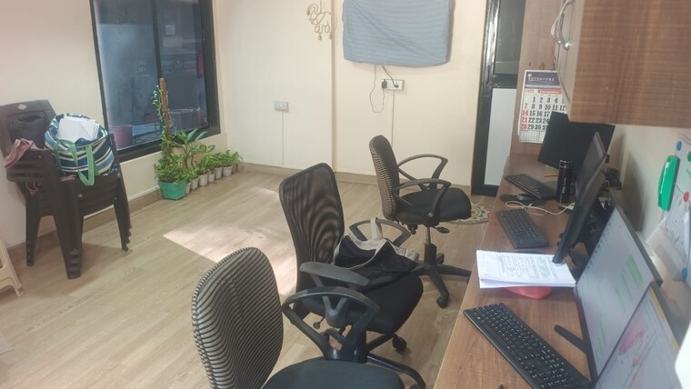 Team Area, charai Commercial Office Space 250 Sq.Ft. In Charai Thane 9698456