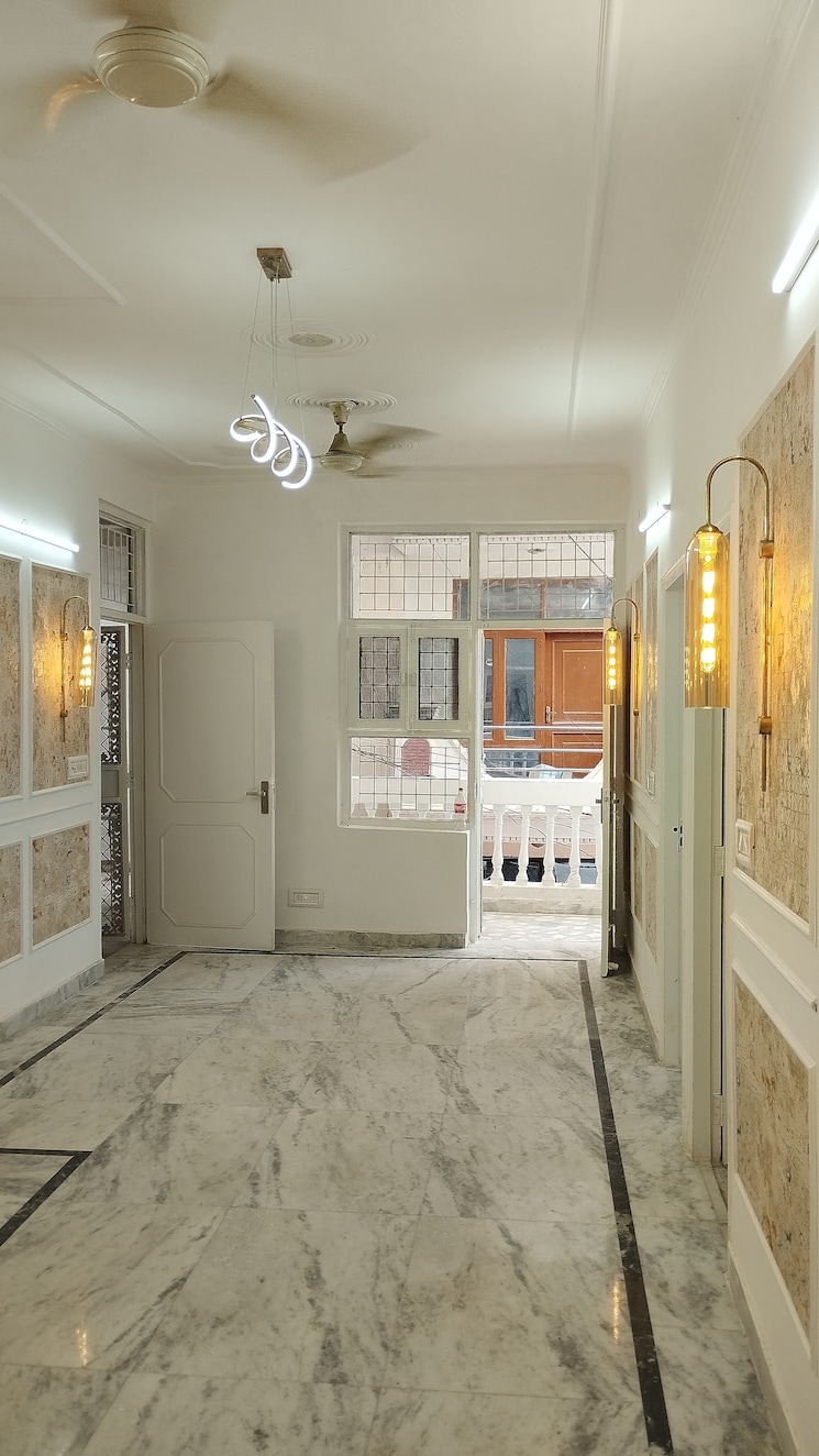 Living Room, sector 44 3 Bedroom 164 Sq.Yd. Builder Floor In Sector 44 Faridabad 9698465