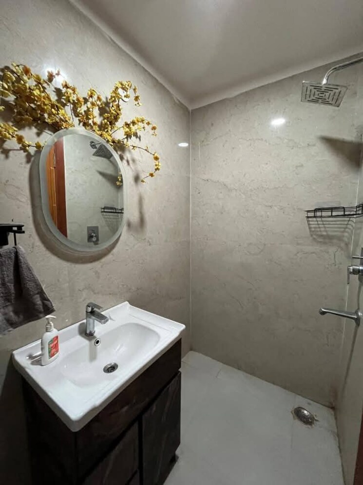 Bathroom, freedom fighters enclave 2 Bedroom 850 Sq.Ft. Apartment In Freedom Fighters Enclave Delhi 9698490
