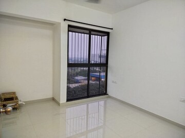 Bedroom in 2 BHK Apartment at Lodha Downtown, Dombivli East – for Rent