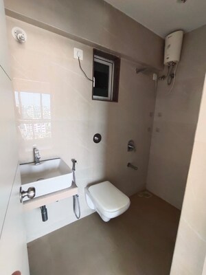 Bathroom in 1 BHK Apartment at Andheri West – for Rent