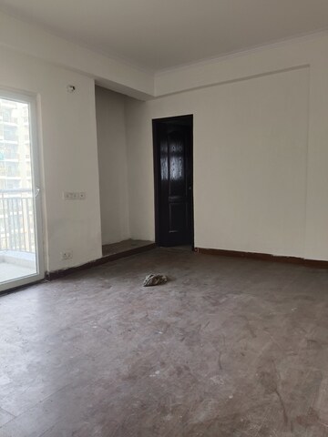Room in 3 BHK Apartment at Saviour Park, Mohan Nagar – for Sale