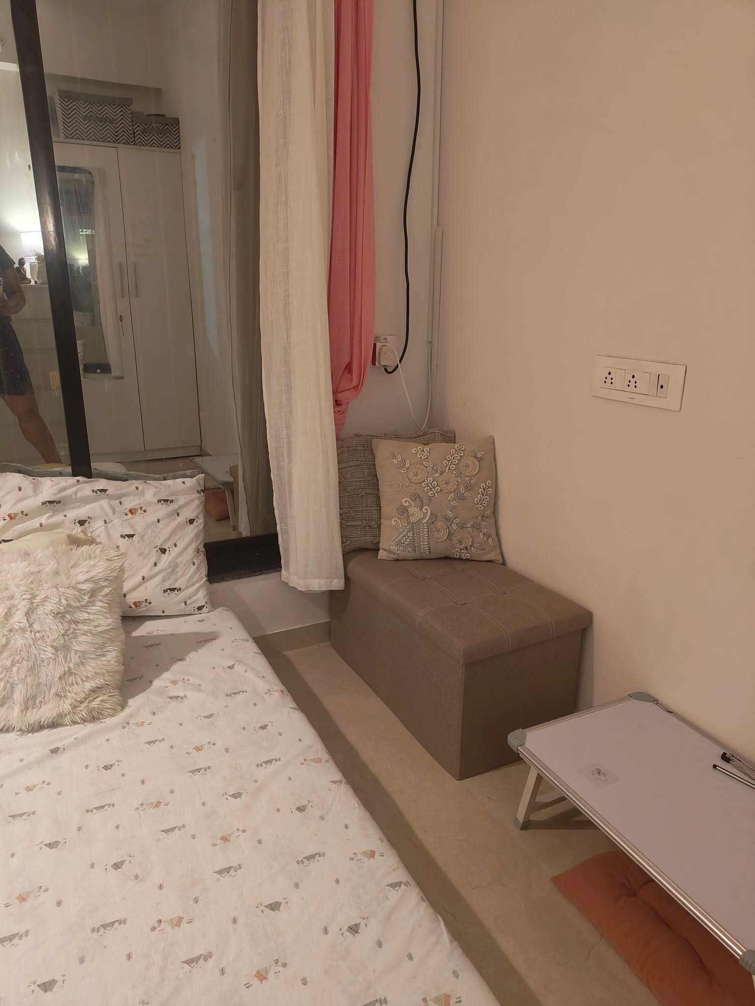 Pg For Rent in Santacruz East 